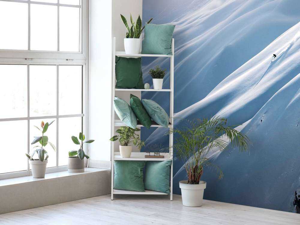 Freeride afdaling op poedersneeuwhelling