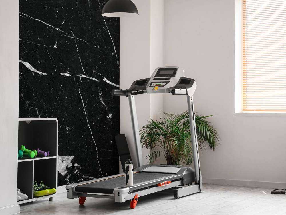 Zwart marmer met witte strepen