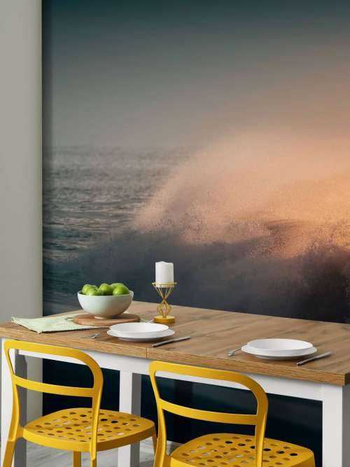 Brekende golven op het strand