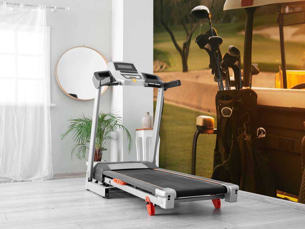 Golfwagen bij zonsondergang