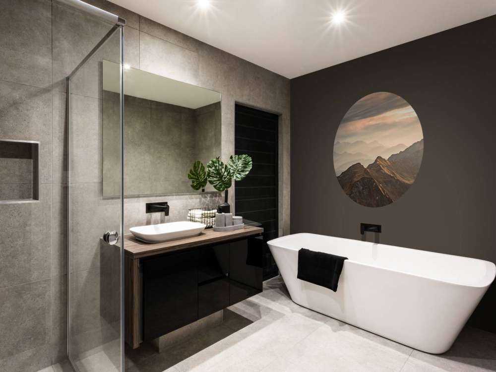 Gouden gloed over bergkam