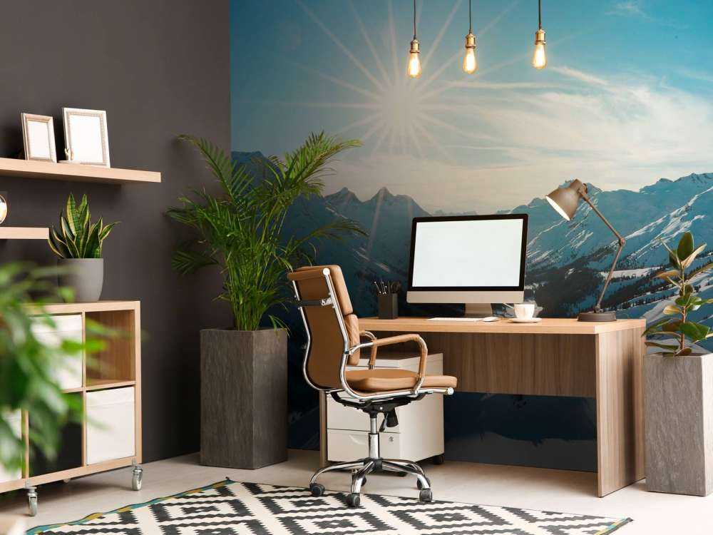 Heldere winterzon boven alpendal