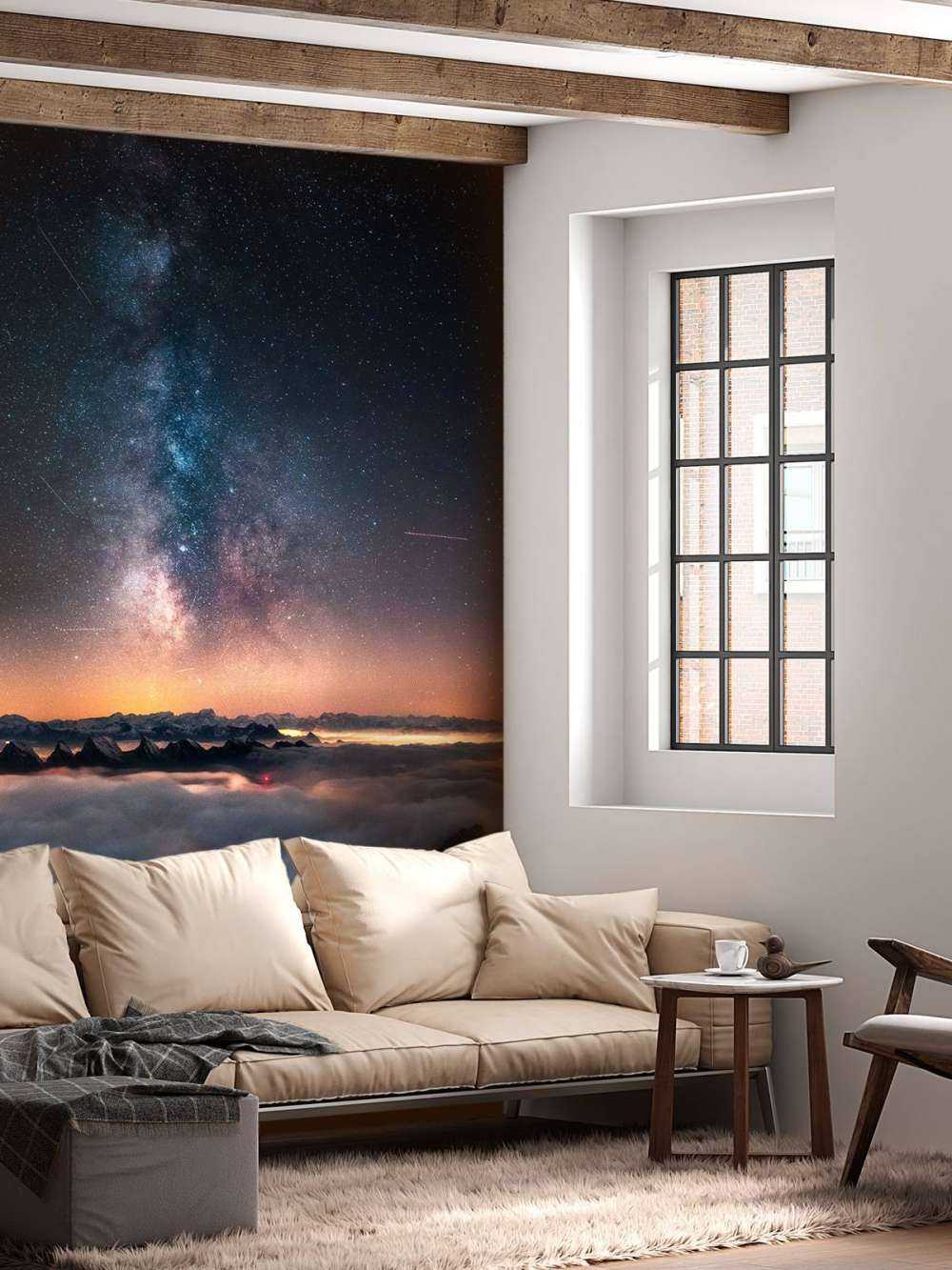 Melkweg boven nachtelijke bergflarden