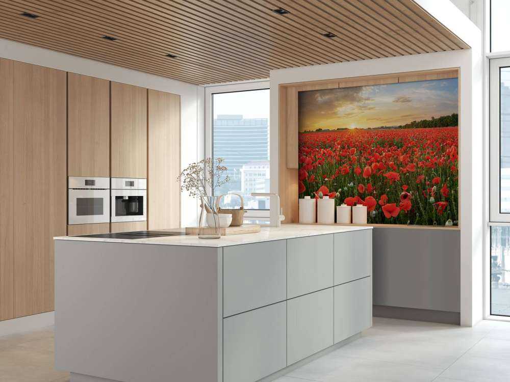 Zonsondergang met klaprozen