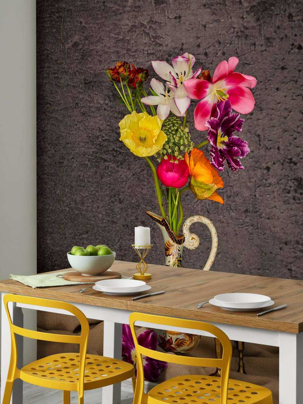 Bloemen in klassieke vaas