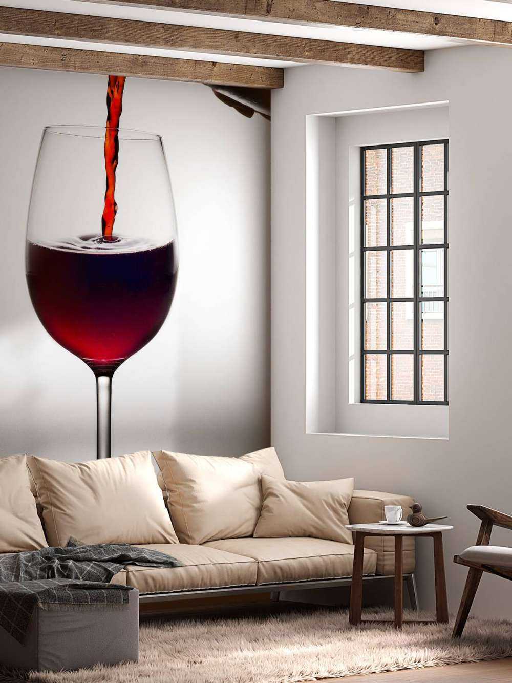 Ingeschonken rode wijn