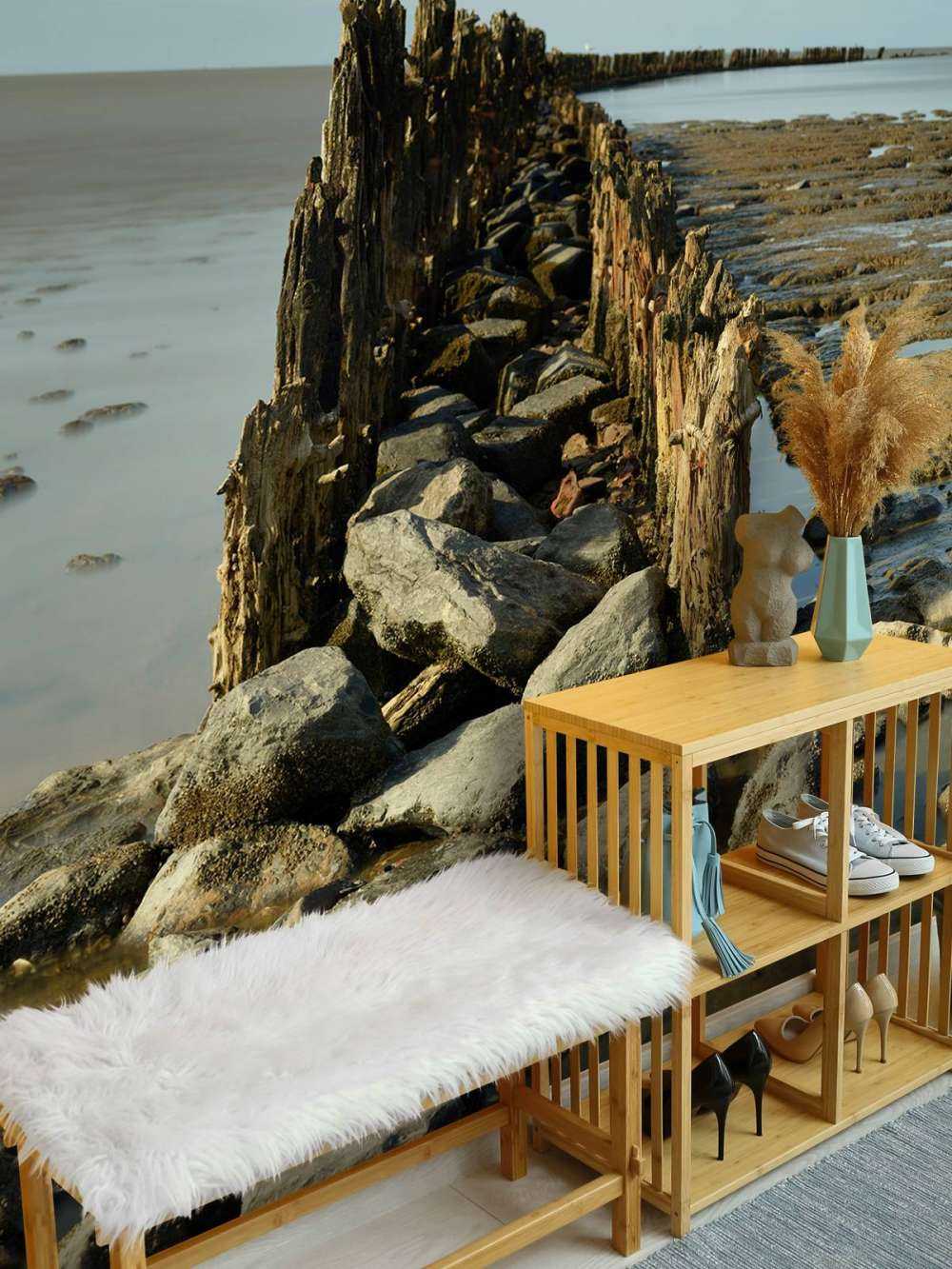 Golfbreker van hout en steen