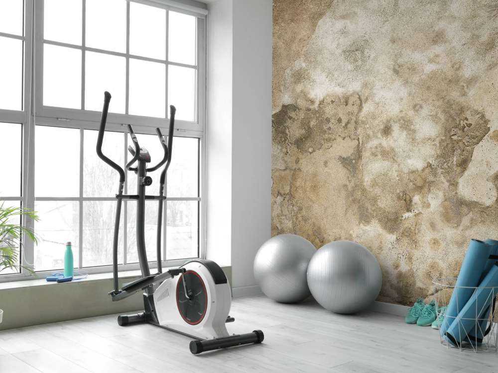 Gelaagde betonnen muur