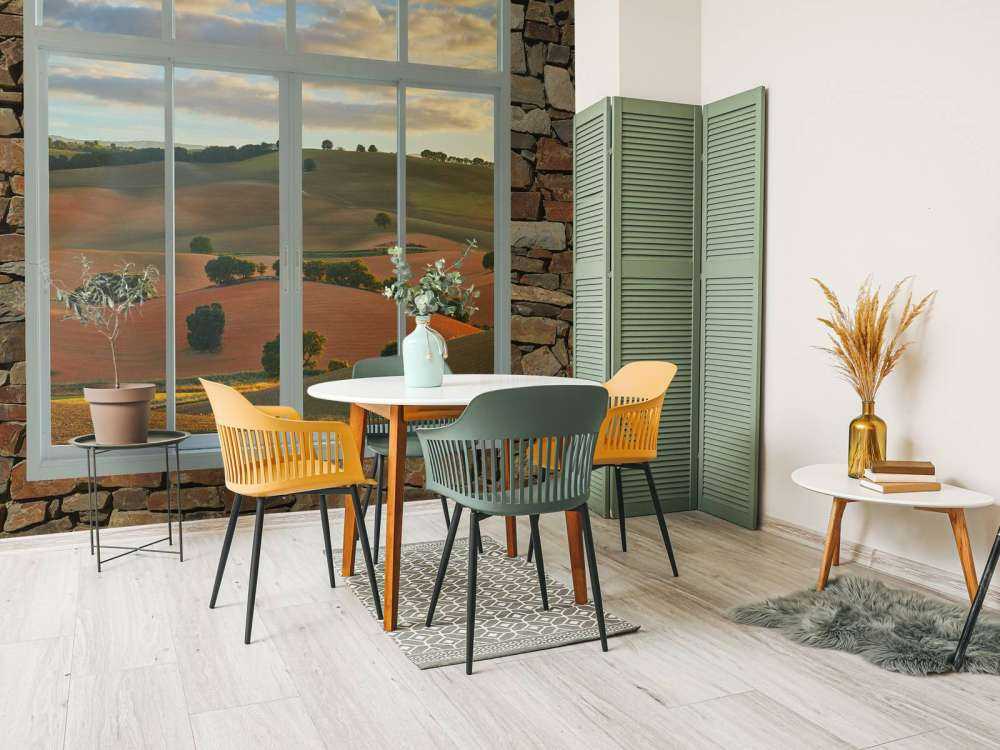 Glooiende heuvels in avondlicht