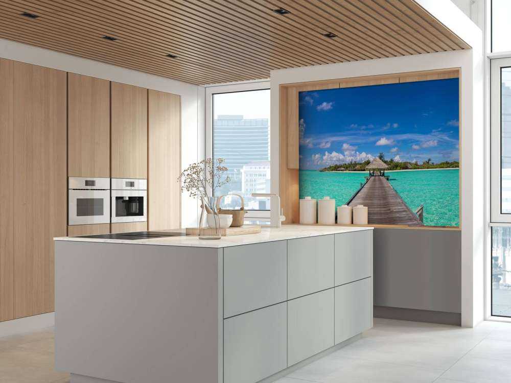 Zeesteiger aan een tropisch eiland