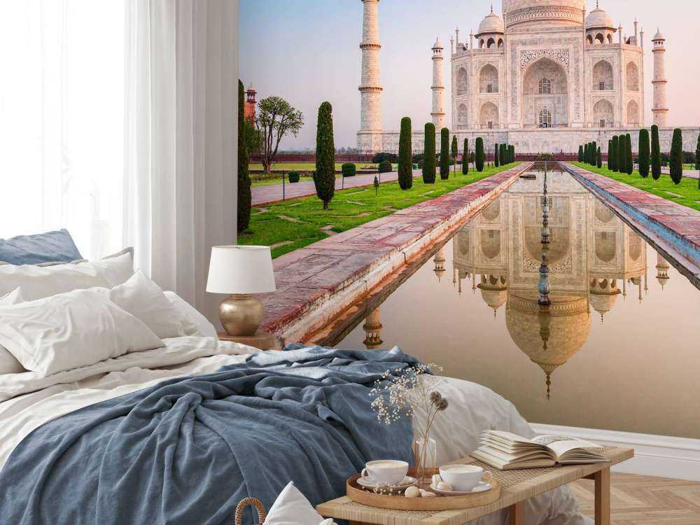 De Taj Mahal vanuit de tuin