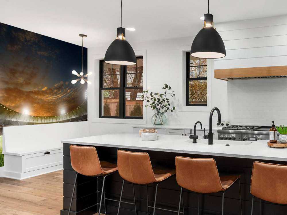 Verlicht voetbalstadion met wolken