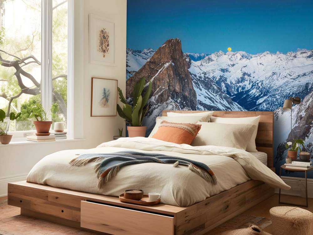 Maanlicht boven alpiene pieken