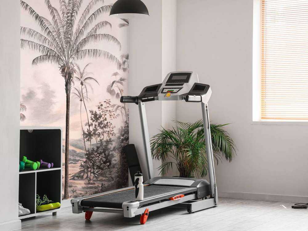 Romantic Tropics Black