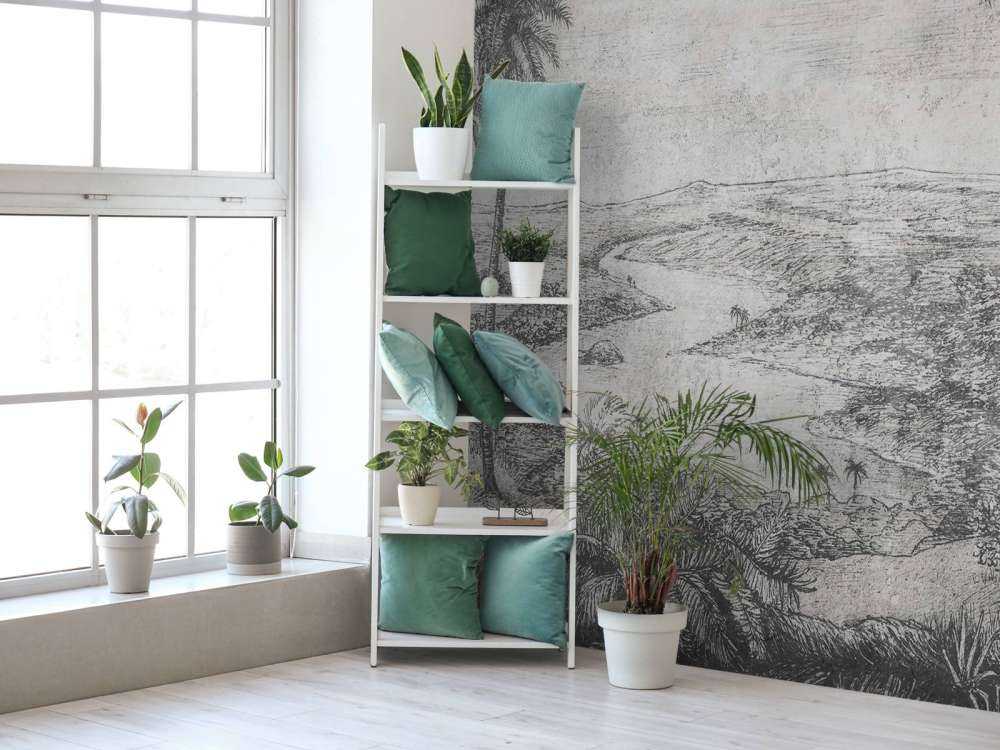 Palmenlandschap in grijze gravurestijl