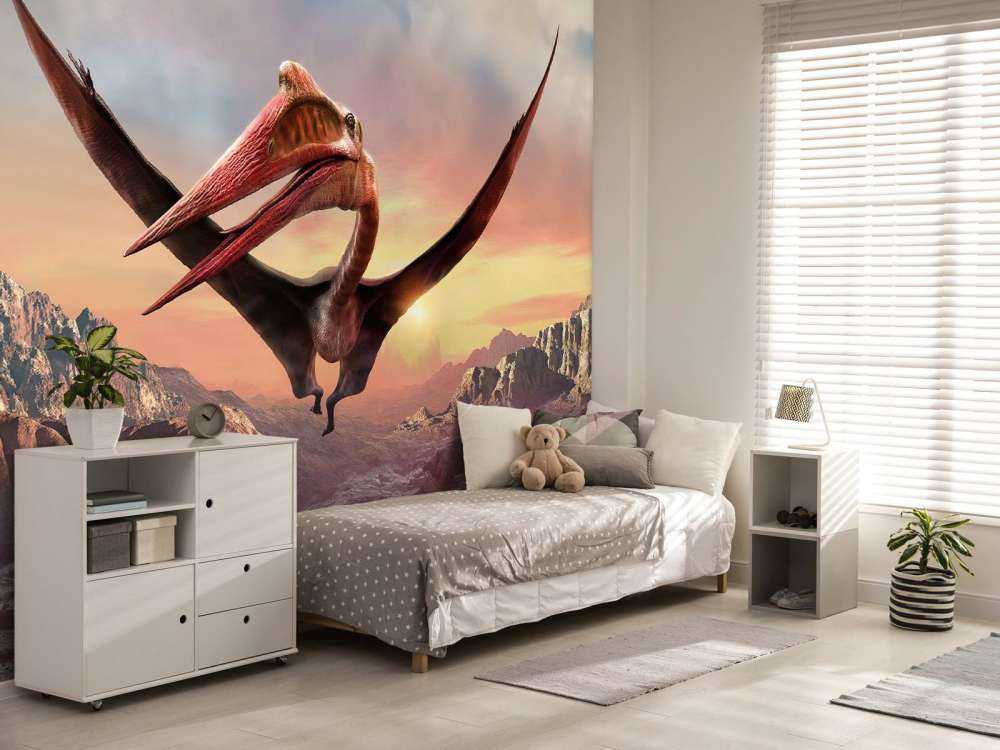 Quetzalcoatlus vliegend over bergen