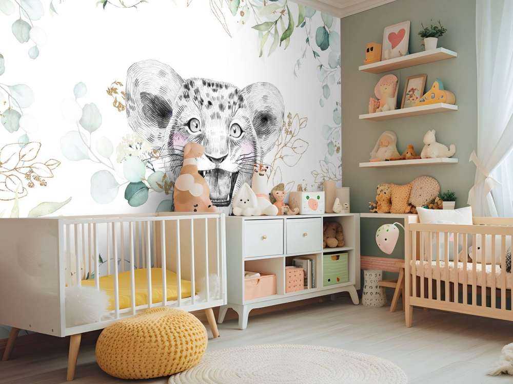 Babyleeuw met muntblaadjes