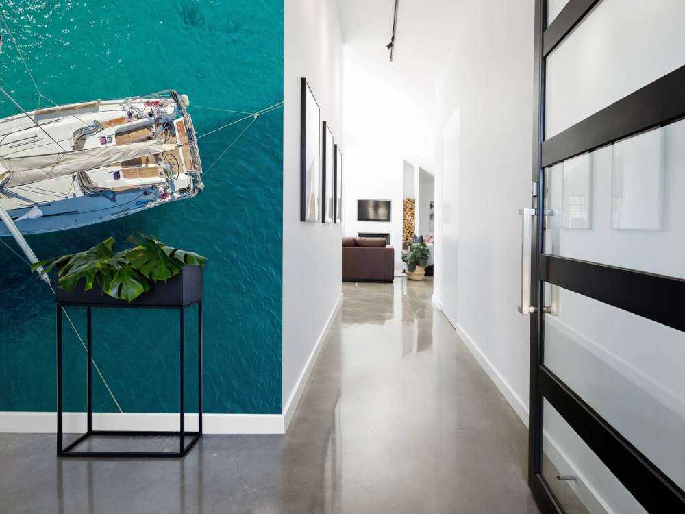 Bovenaanzicht van een zeilboot