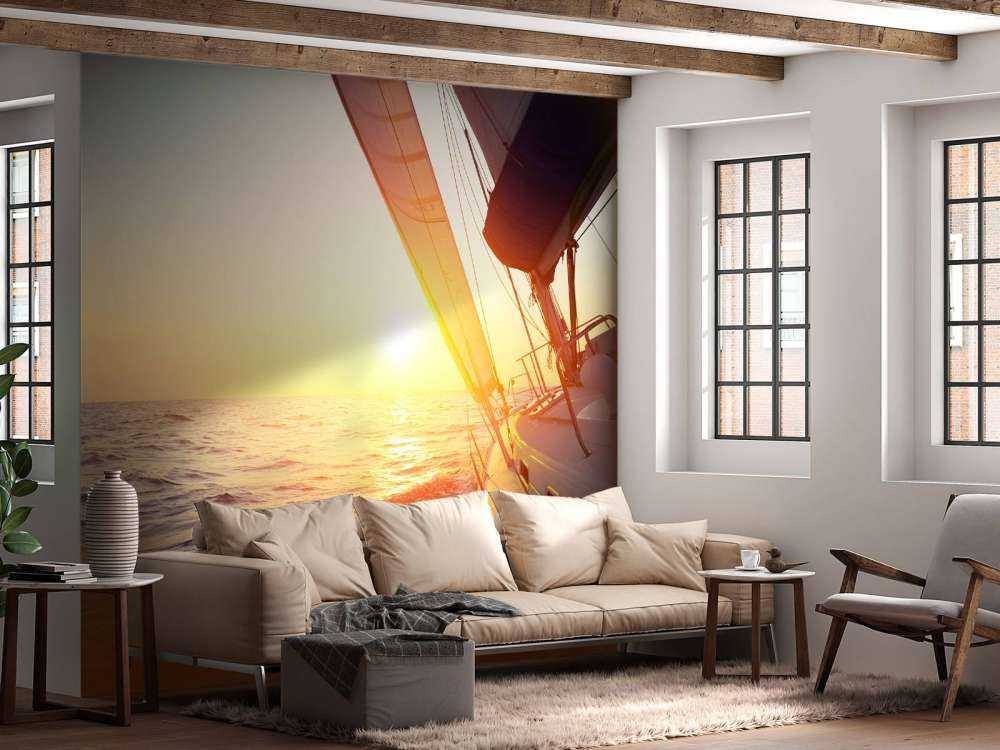 Zeilboot bij zonsondergang