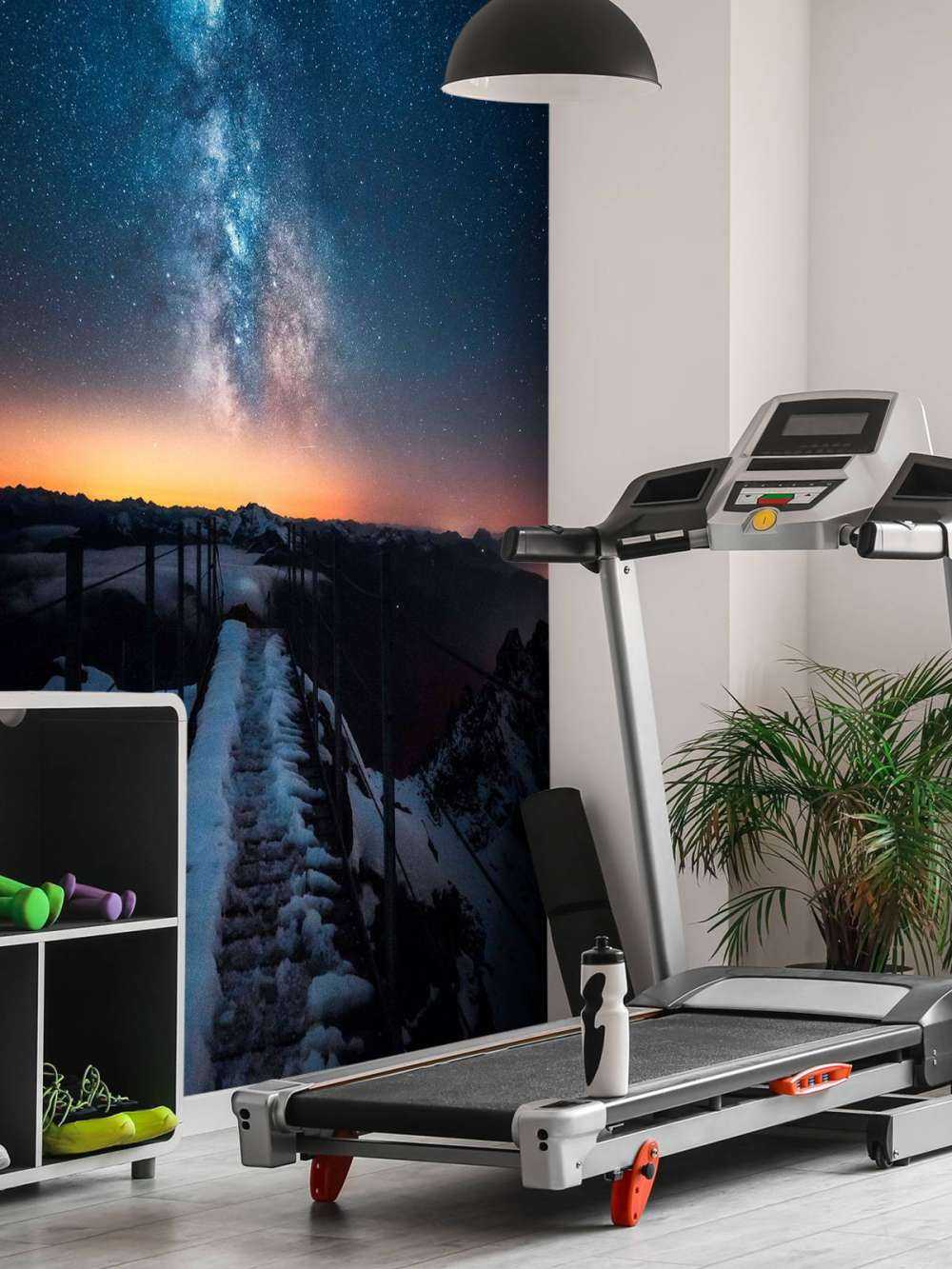 Sterrenpad Over Besneeuwde Berg