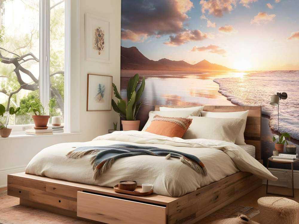 Gouden zonsondergang aan stille kust