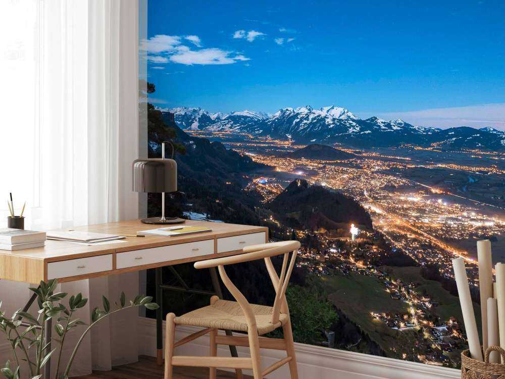 Nachtzicht over alpendalstad