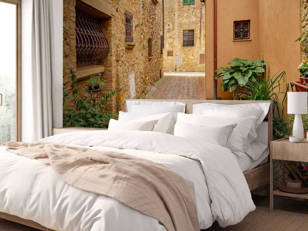 Straatje met planten en bloemen