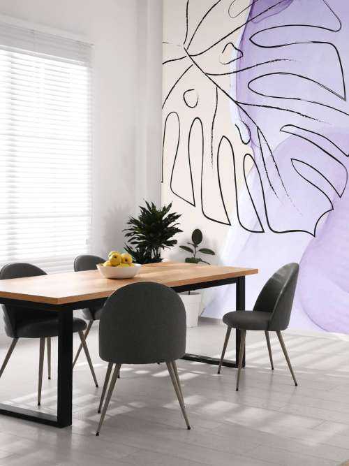 Plant en paarse vormen