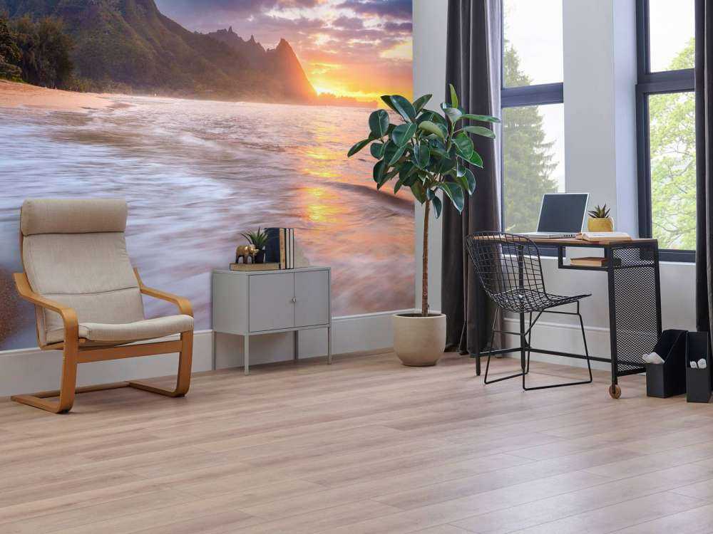 Zonsondergang aan tropisch strand