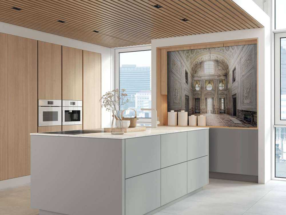 Neoklassieke Hal in Verval