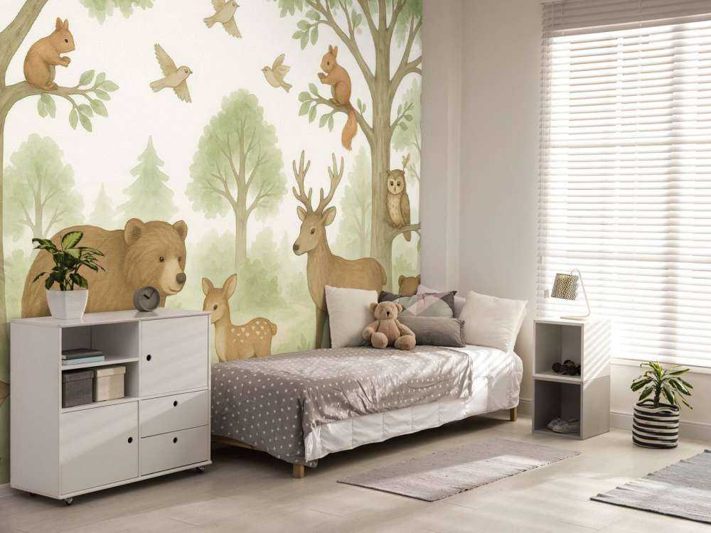 Bosdieren in zomergroen