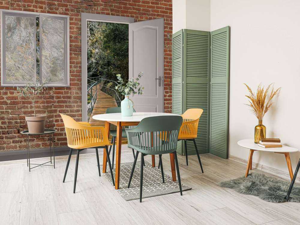 Bosbrug tussen rots en groen