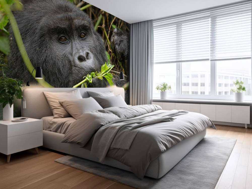 Gorilla tussen de takken