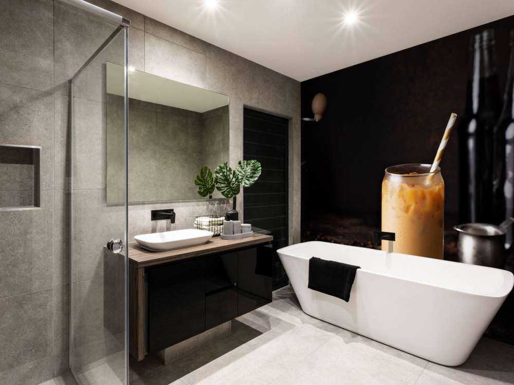 IJskoffie op een tafel vol koffiebonen