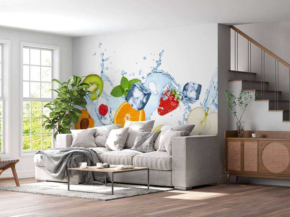 Verschillende fruitsoorten met water