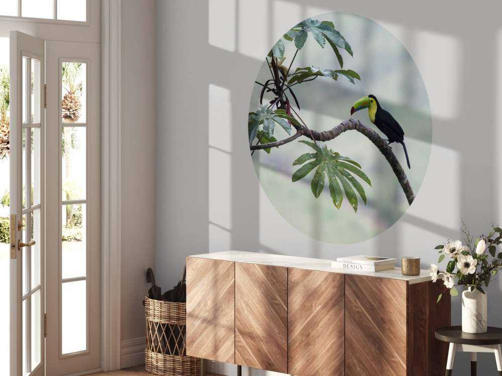 Exotische vogel op een tak