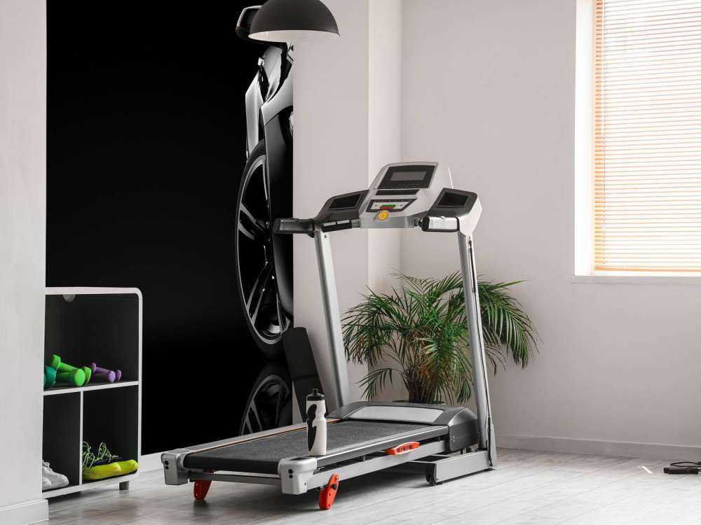 Sportauto met een zwarte achtergrond