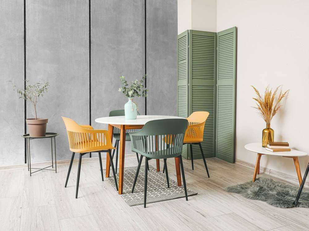 Stukken betonnen muur