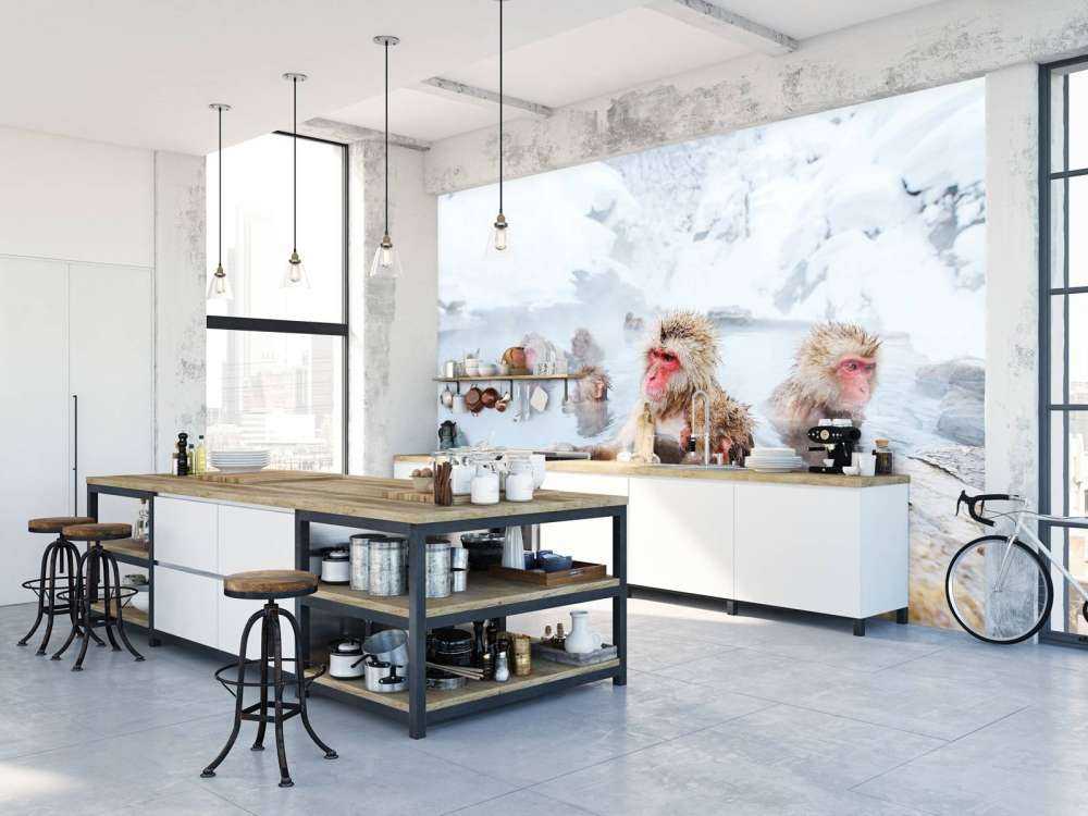 Sneeuwapen genieten van het warme water