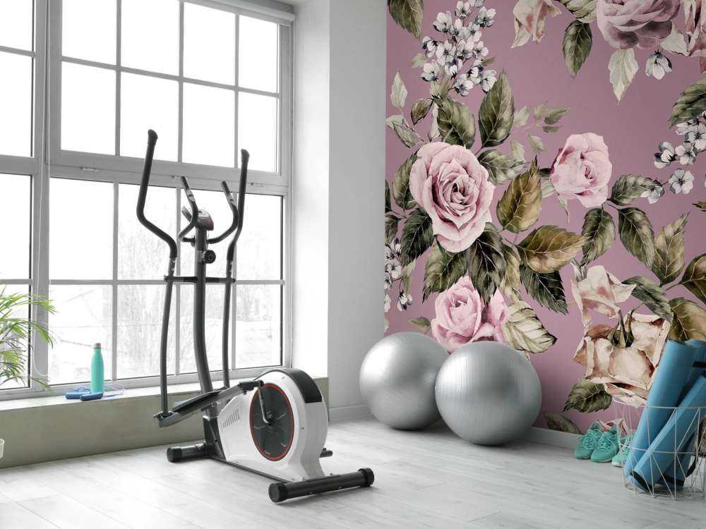 Roze rozen met een roze achtergrond