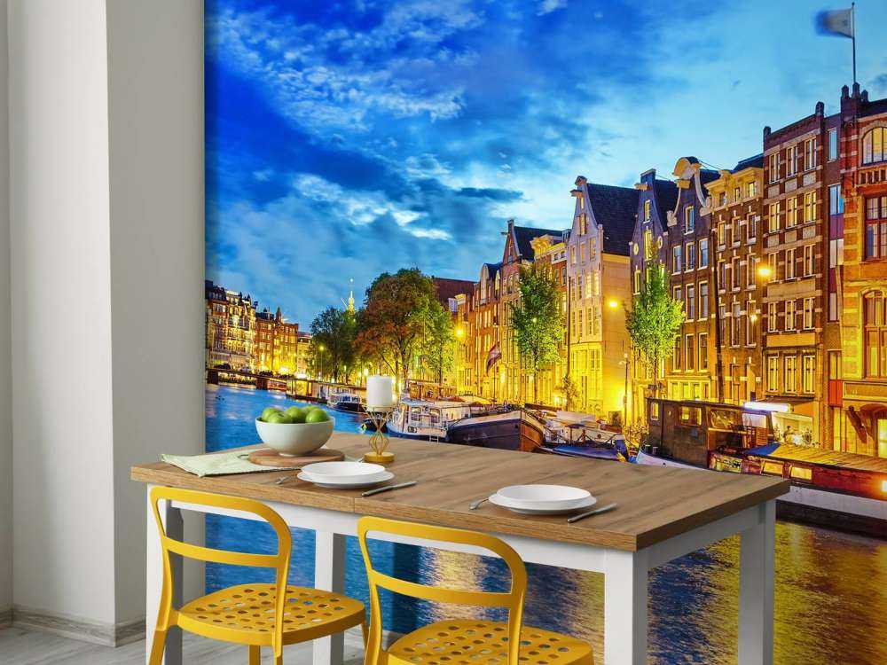 Rivier de Amstel in de avond