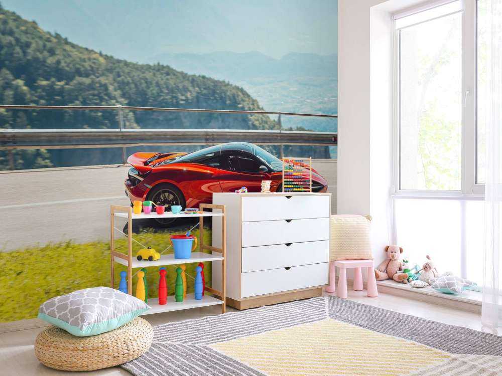 Rijdend door bergpanorama