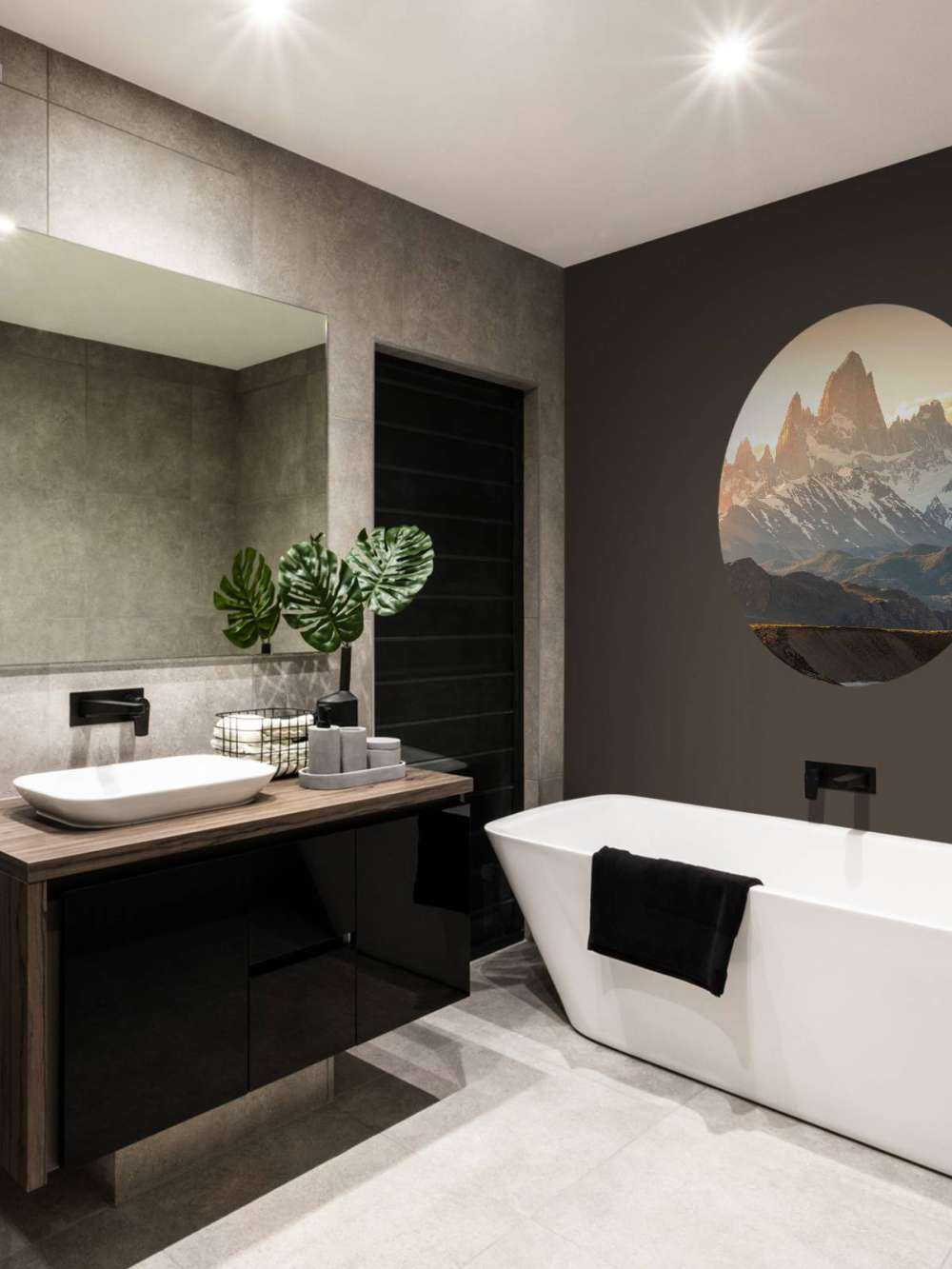 Gouden zonsopgang in bergvallei