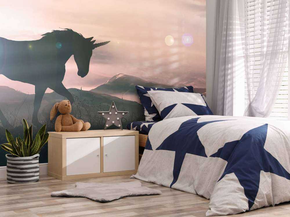 Unicorn bij een zonsondergang