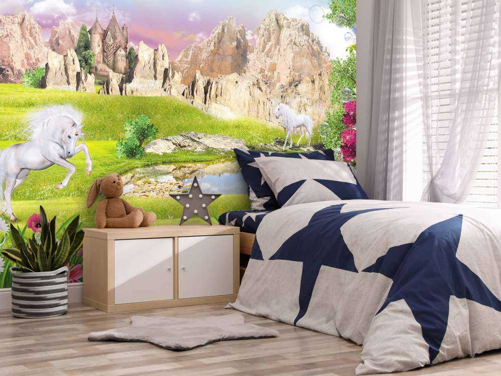 Eenhoorns in een droomlandschap