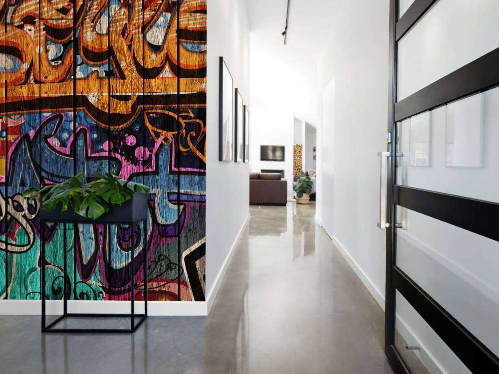 Graffiti met letters op hout