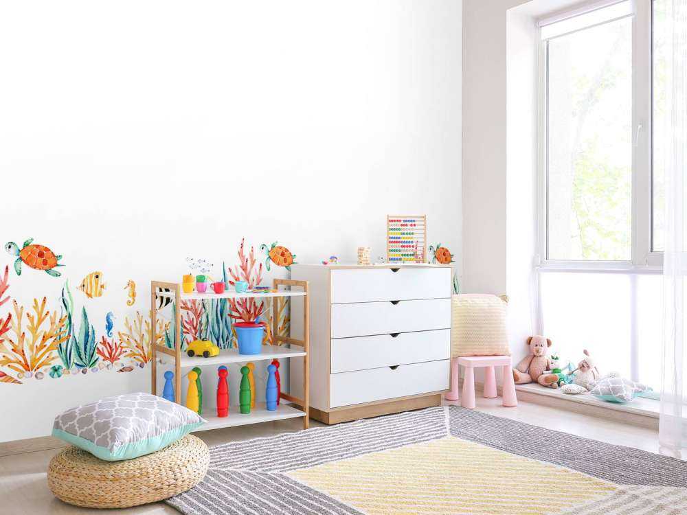 Zeeleven tekening met een witte achtergrond