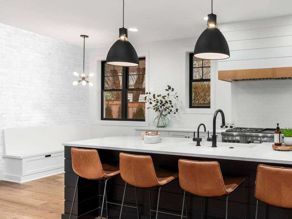 Muur van oude witte bakstenen