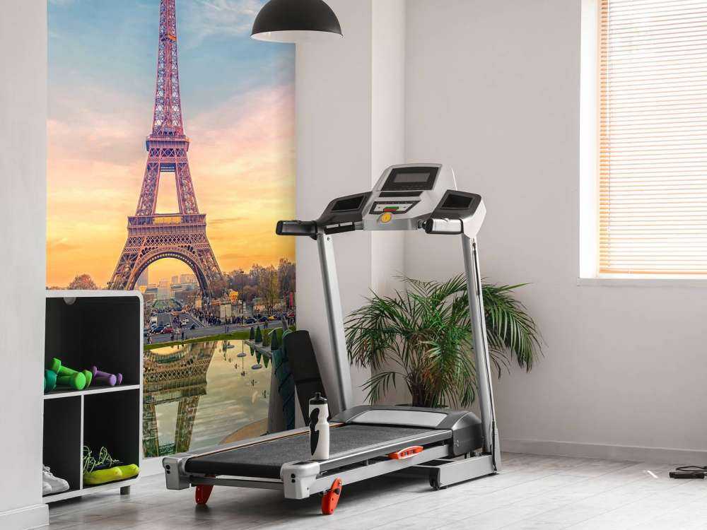 Verlichte Eiffeltoren bij zonsondergang