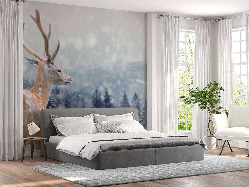 Winter Hert met Groen bos achtergrond